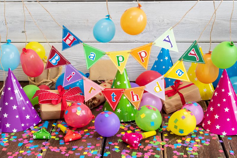 happy birthday mit luftballons kindergeburtstag